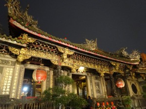2-7台湾　台北　夕暮れの龍山寺